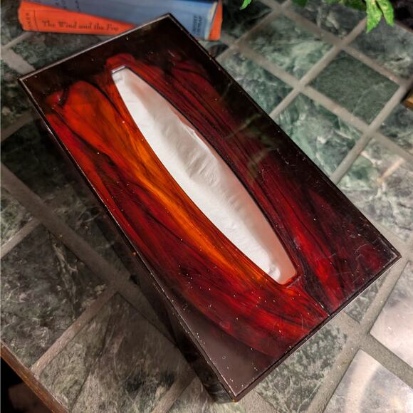 Faux Tortoise Vintage Acrylic Tissue Box Cover & Magnifying Mirror Vanity Set - Picture 3 of 8